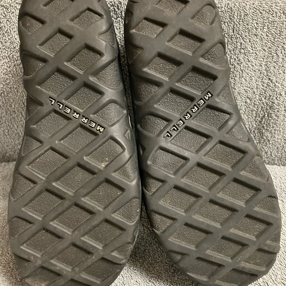 Merrell Kids Moccasins - Black and Gray - Picture 4 of 9